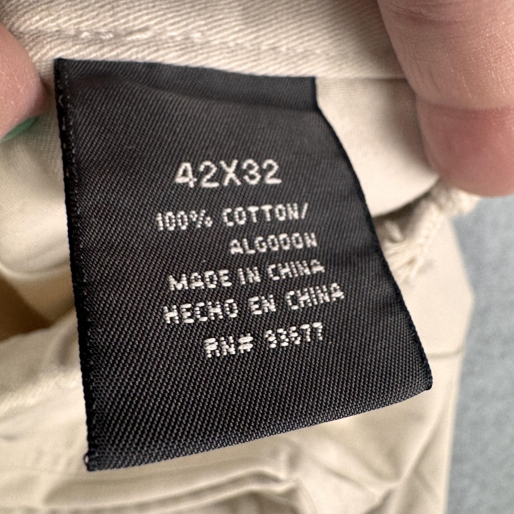 St Johns Bay Pants Mens 42x32 Beige Easy Weekend Twill Relaxed Chino Travel NEW - Picture 6 of 9